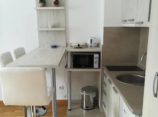 Irina - 15 Lux Апартаменты